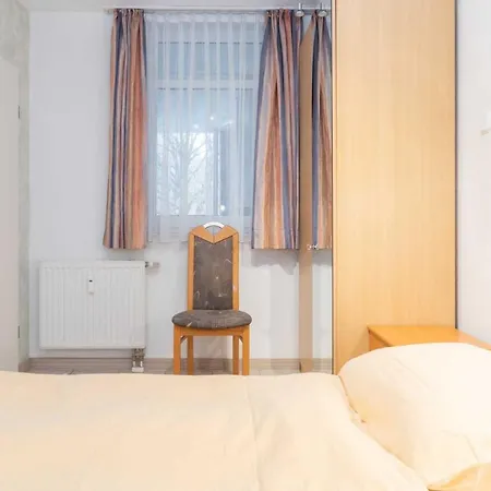 Haus Roland, 27 公寓